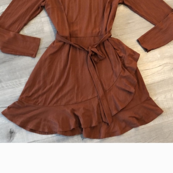 SPEECHLESS - Picture 3 of 5